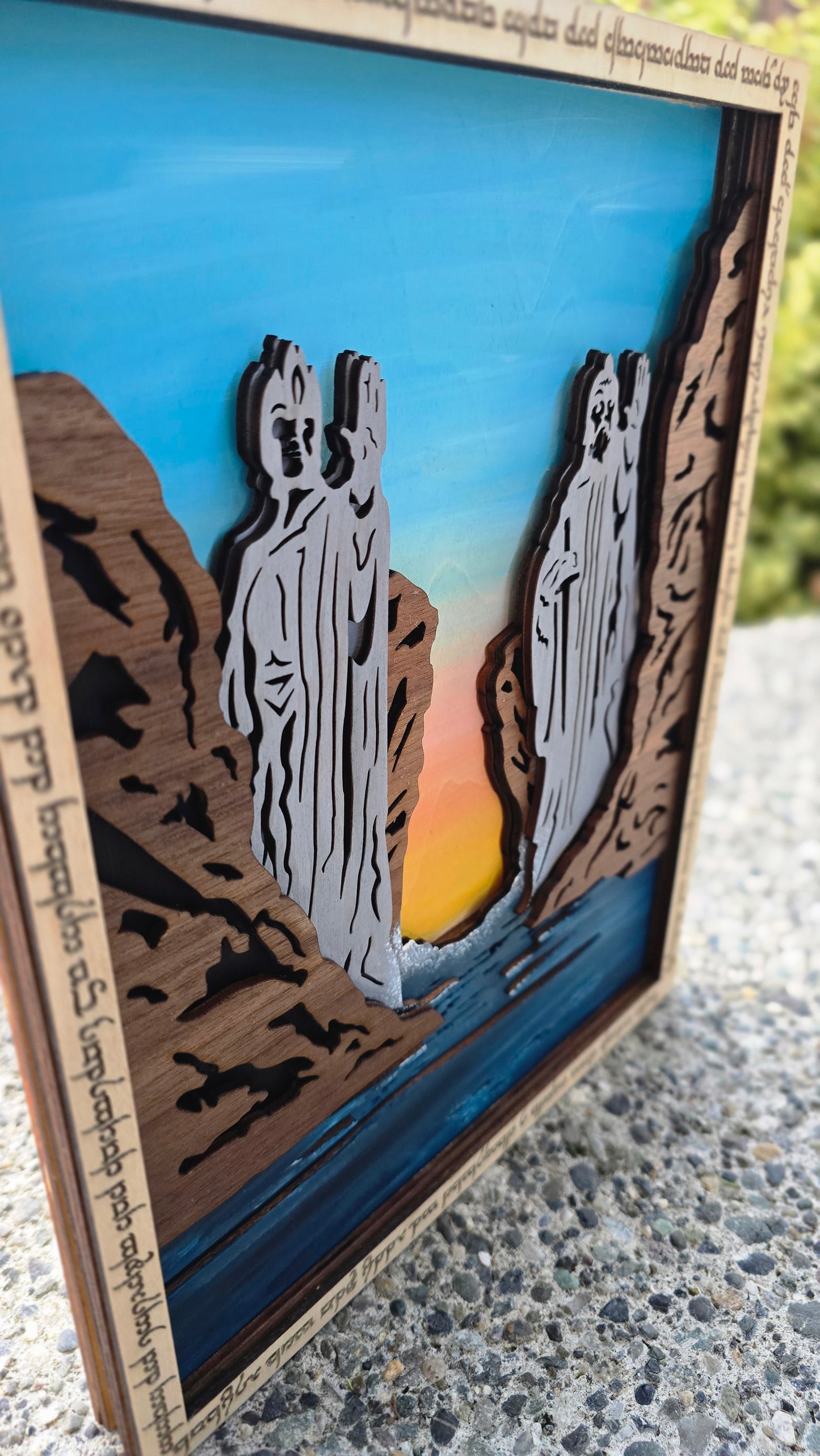 Argonath | Wood Art | Bookshelf or Wall Decor | Lord of the Rings inspired