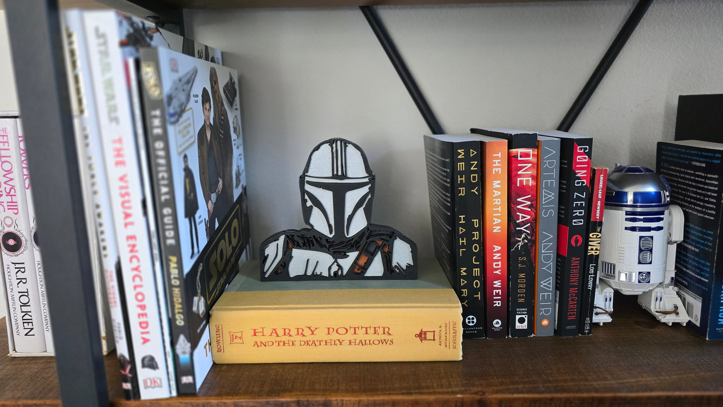 Mandalorian | Wooden Art | Bookshelf Decor